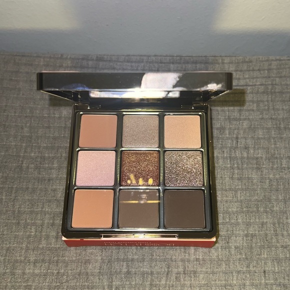 Ciate London x Christine Quinn Eye Shadow Palette- Bo$$ B*itch. - Picture 5 of 5